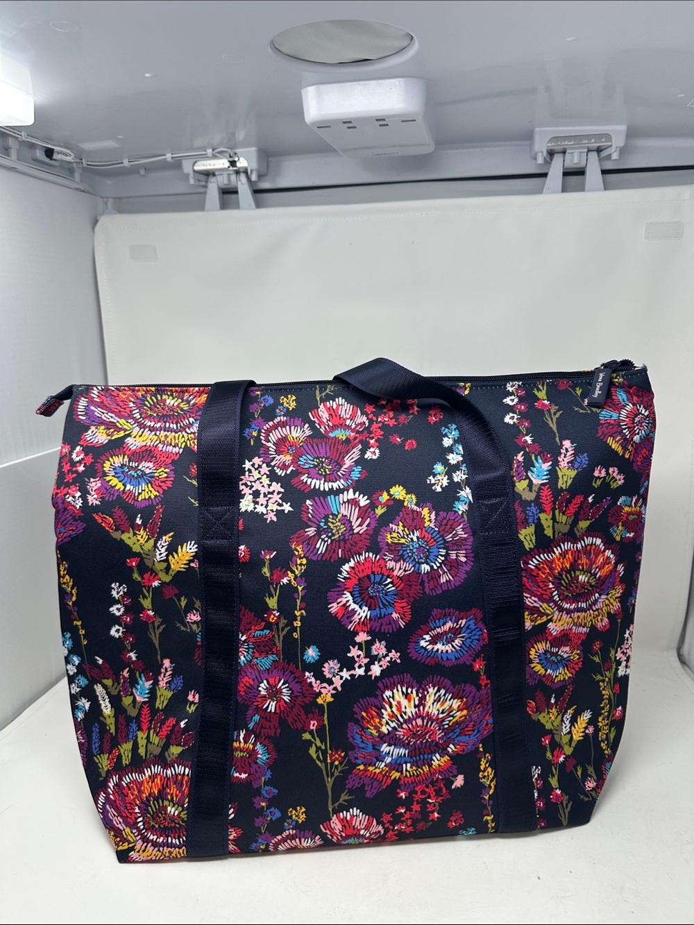 Vera Bradley Cooler tote - Picture 2 of 6